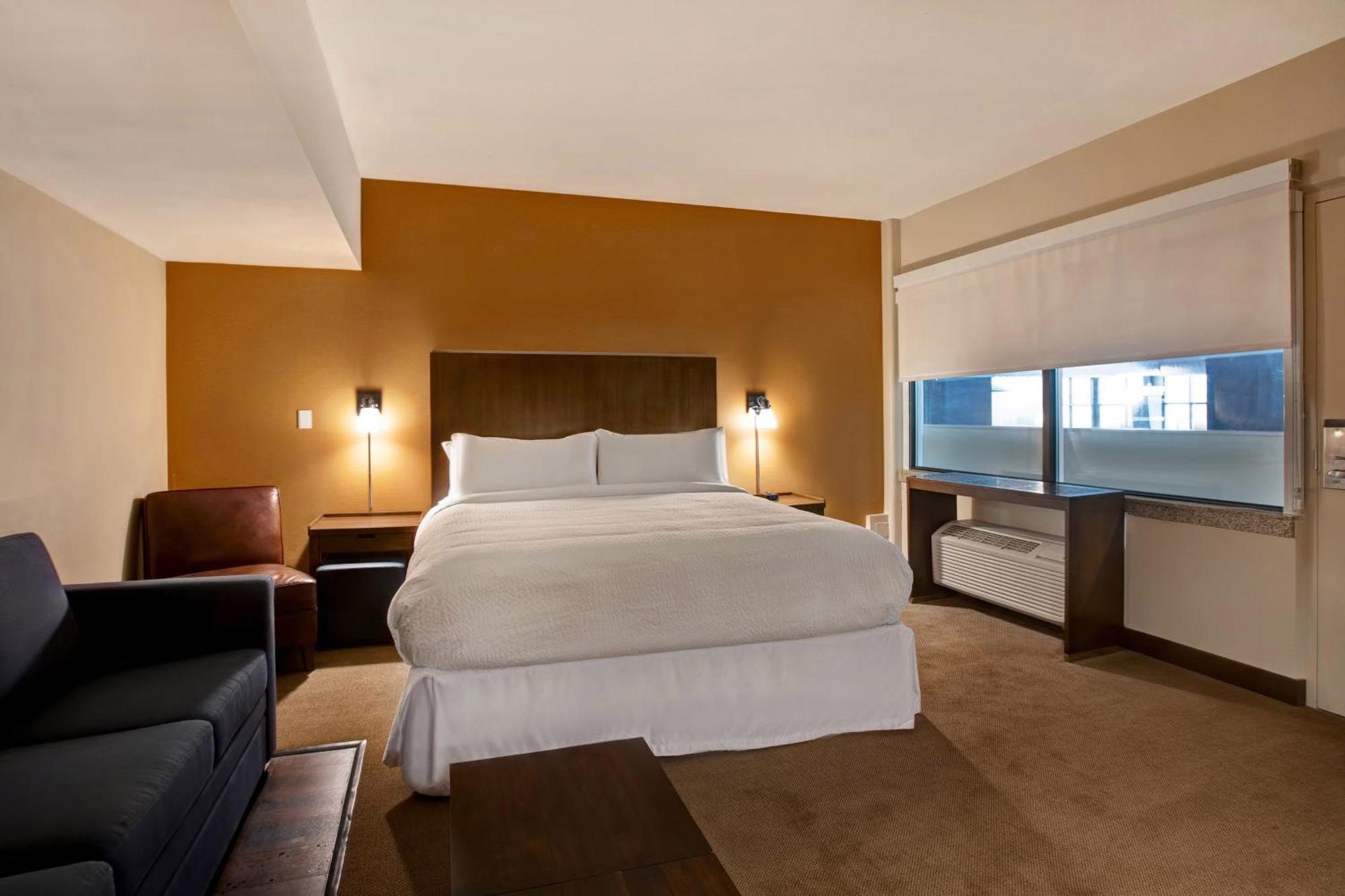 Four Points By Sheraton Peoria Exterior photo