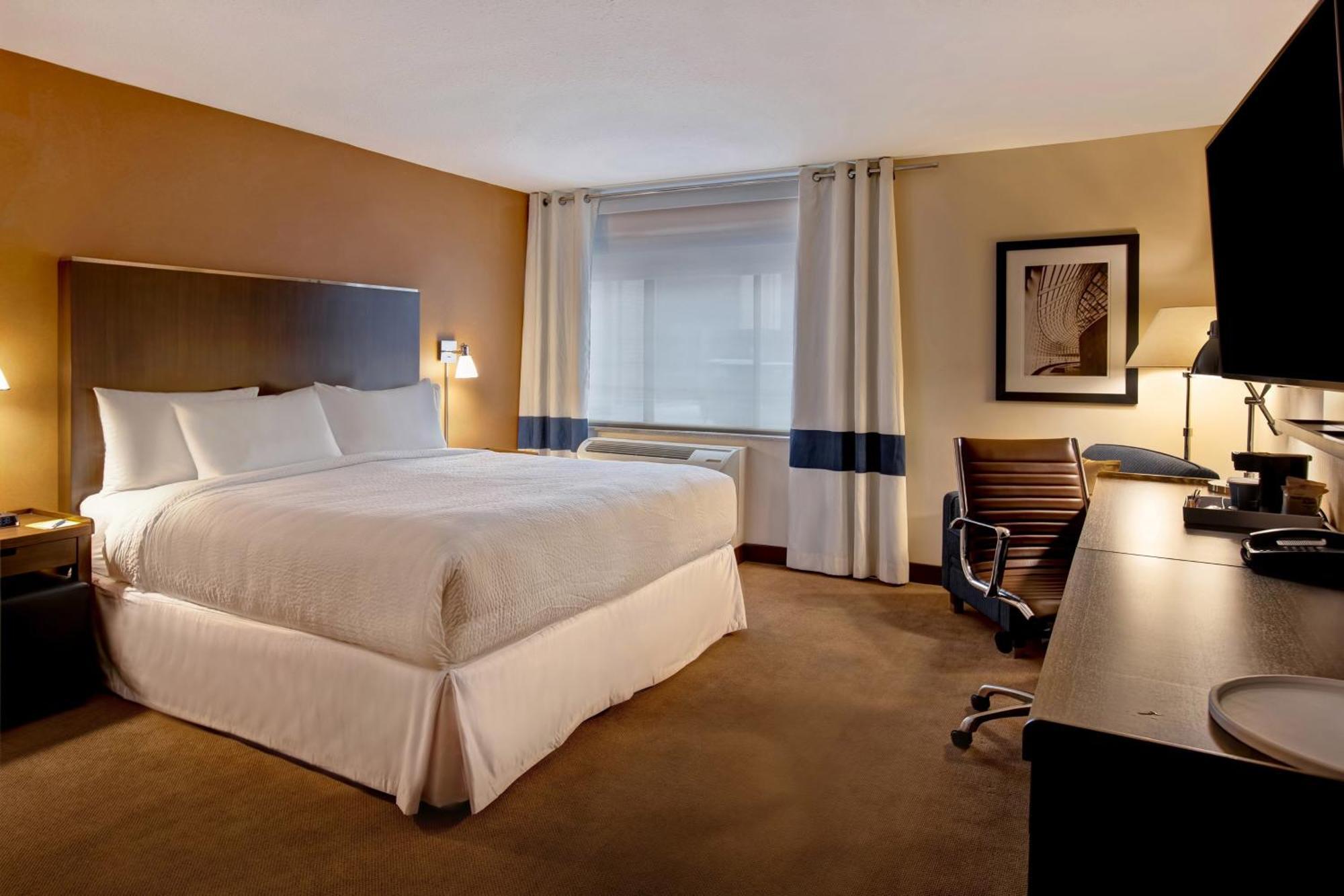 Four Points By Sheraton Peoria Exterior photo