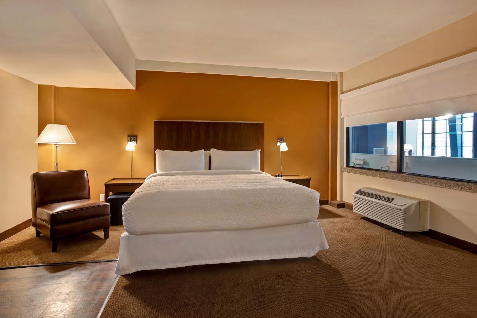 Four Points By Sheraton Peoria Exterior photo