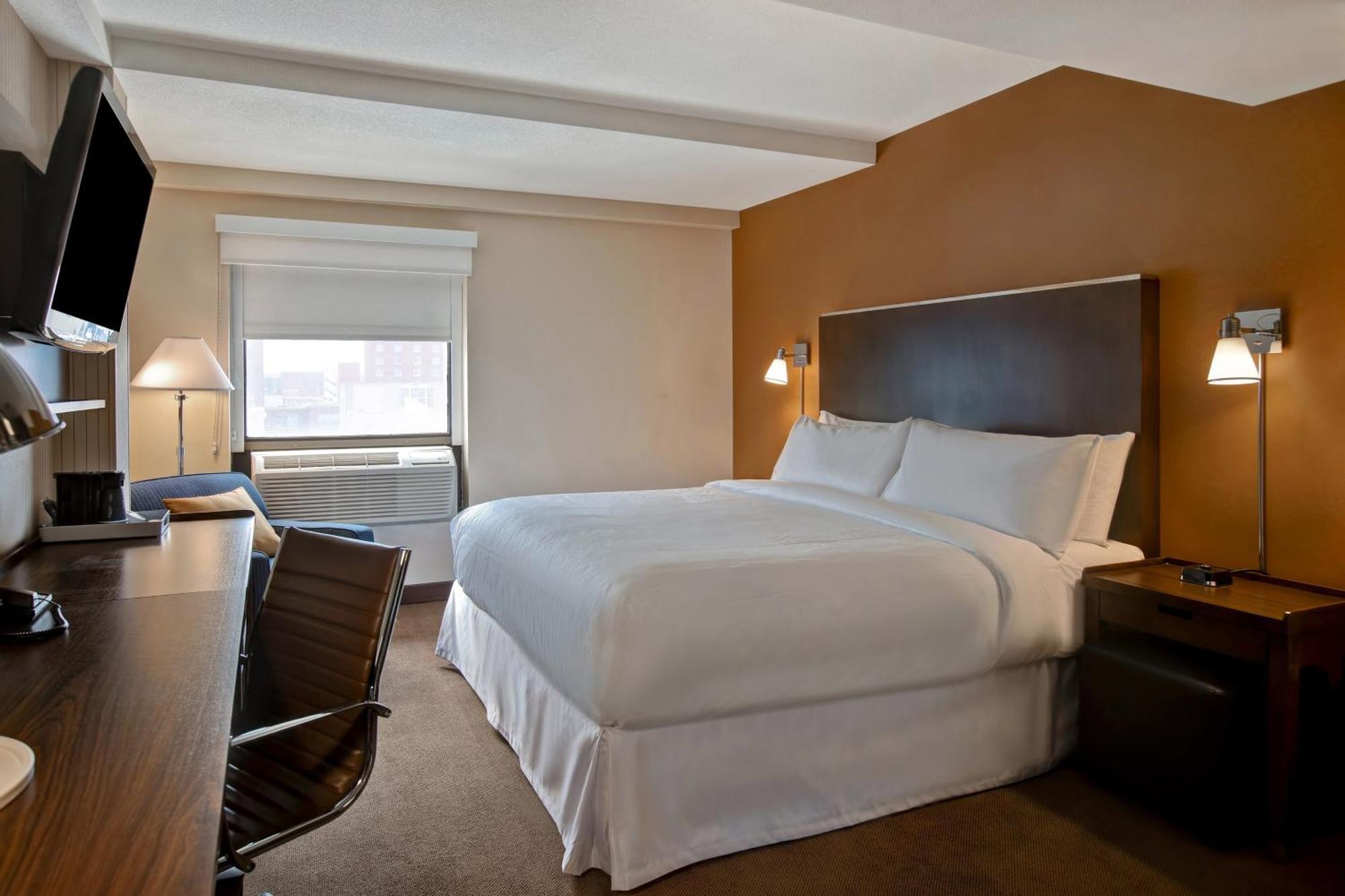 Four Points By Sheraton Peoria Exterior photo