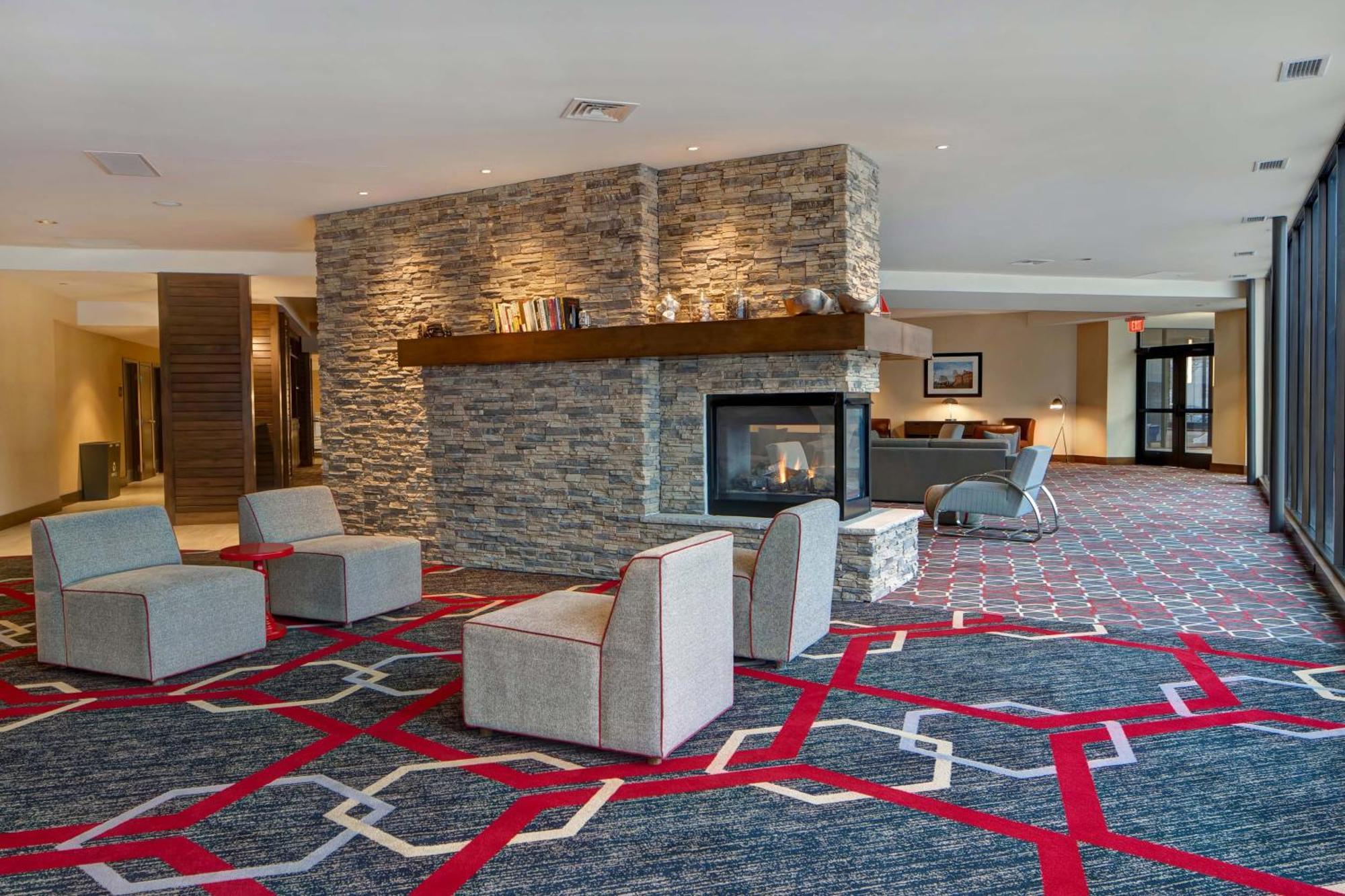 Four Points By Sheraton Peoria Exterior photo